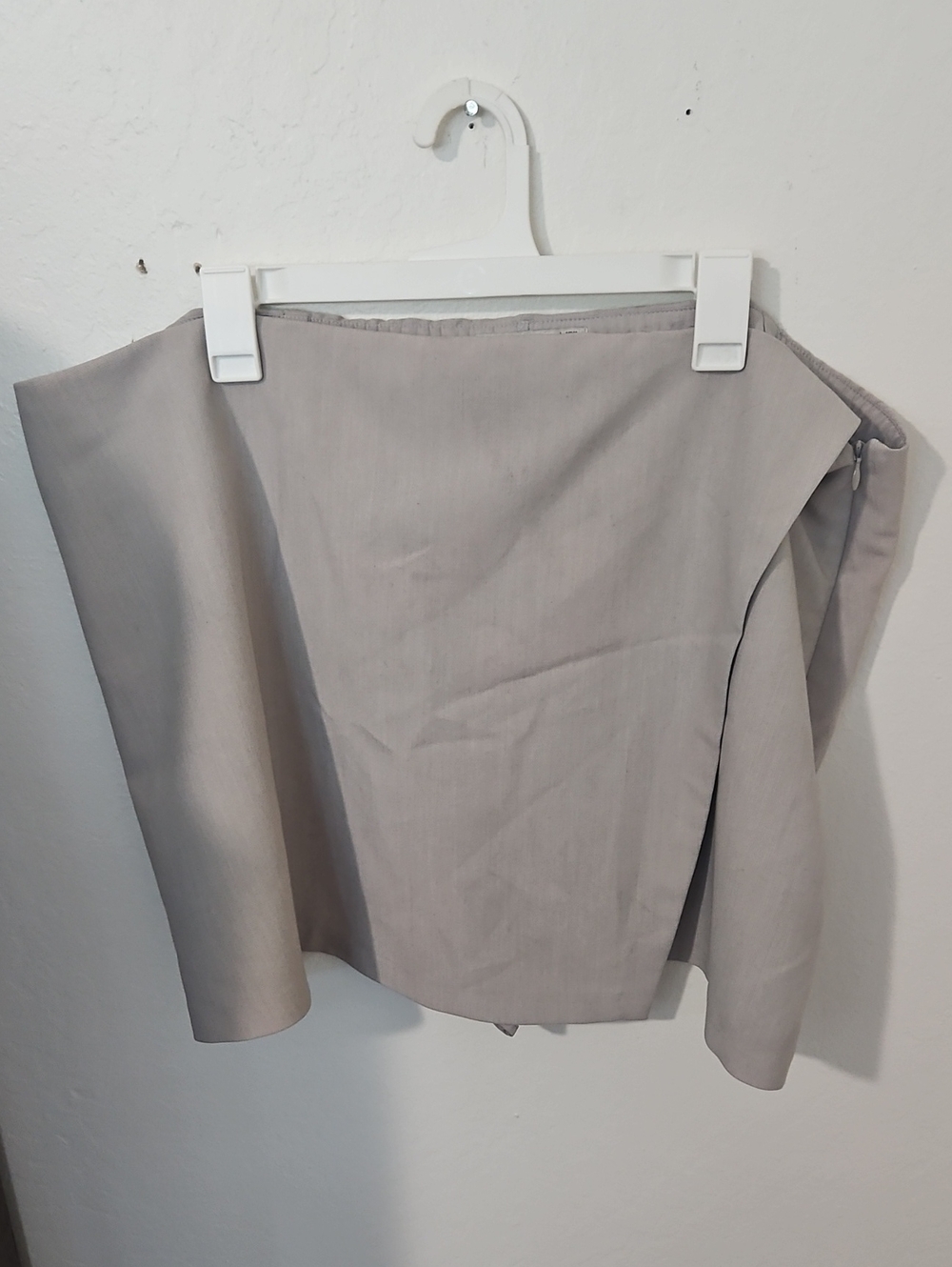 Abercrombie & Fitch Light Gray Mini skirt With shorts Under.